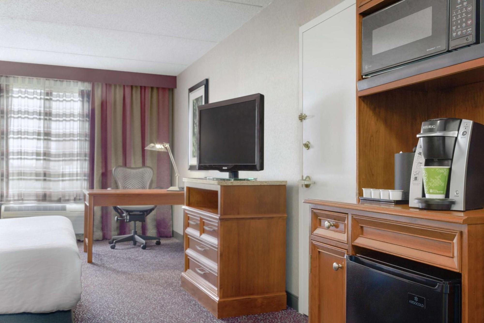 Hilton Garden Inn Springfield, Ma Exterior photo